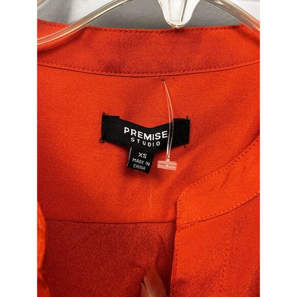 Premise Studio Top Womens XS Orange Button front Lightweight Gold accents NEW - Picture 4 of 9